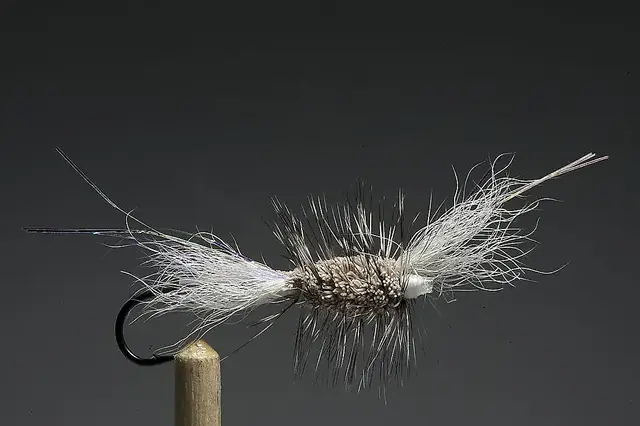 FishMadMan Tube Bomber Grey - SmallKjøp 12 Fluer Få Gratis Flueboks 4 FishMadMan Tube Bomber Grey - SmallKjøp 12 Fluer Få Gratis Flueboks - Bild 2